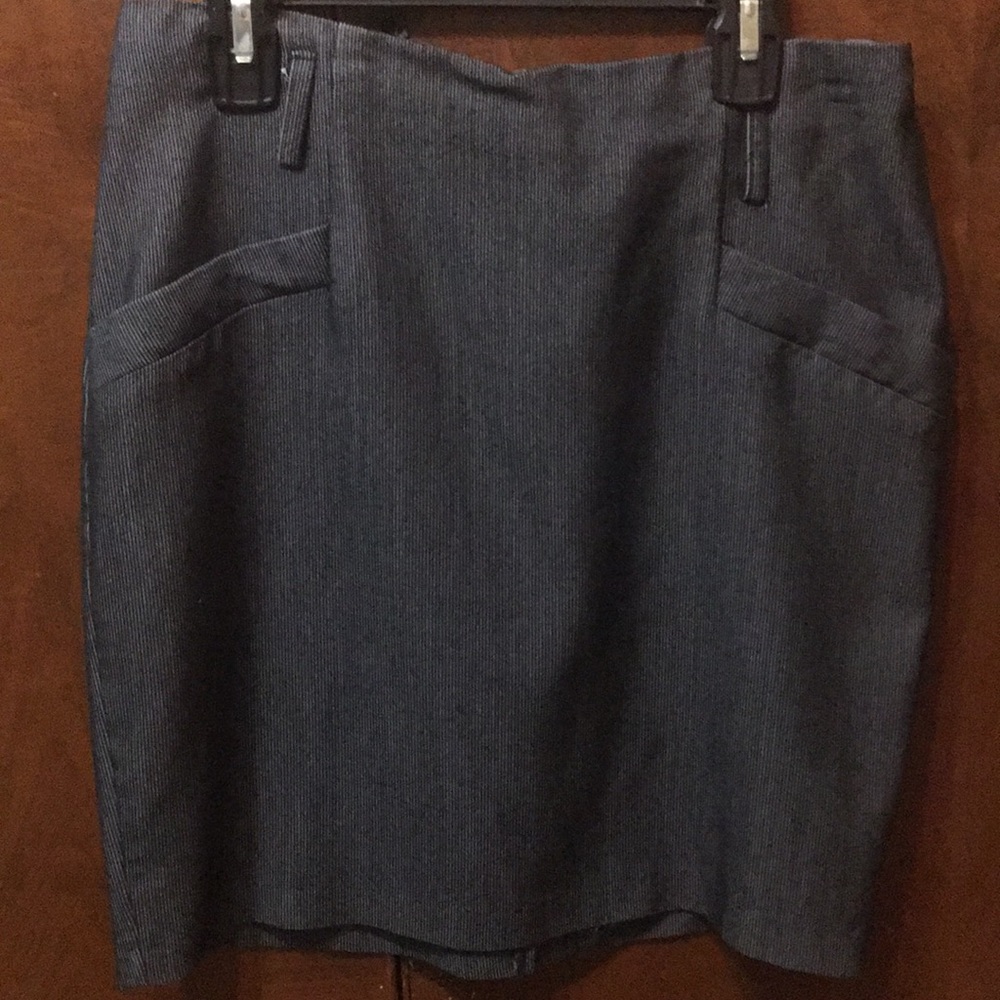 Women’s/junior skirt